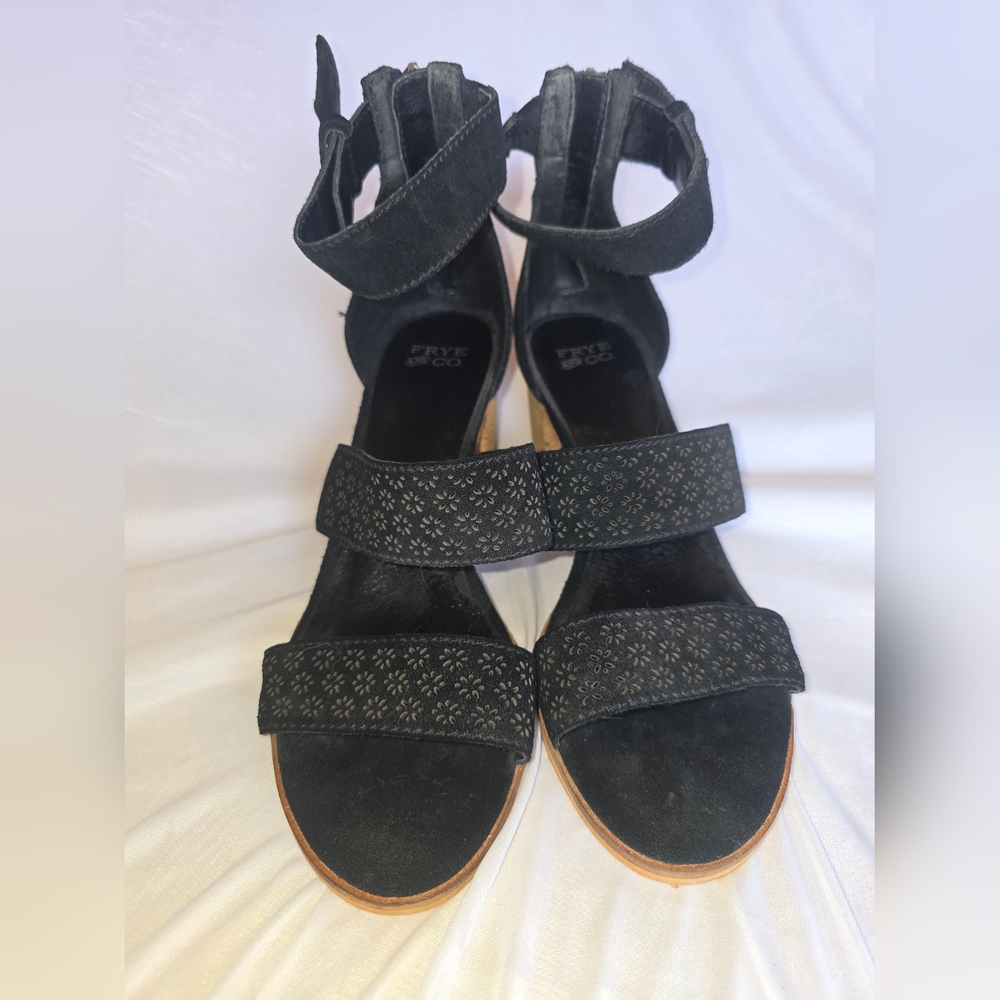 FRYE & Co. Heel Sandals W9